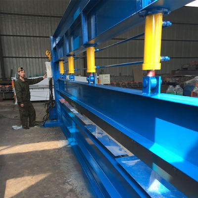 自動鋼鉄プロフィールの版の屋根の曲がる機械